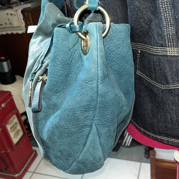 Vince Camuto  Hobo bag  large  teal green genuine leather  goldtone hardware GUC - Picture 6 of 16